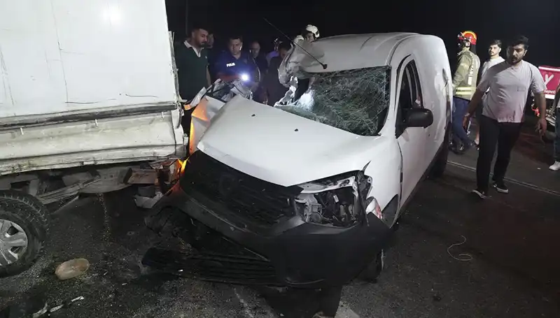 İstanbul'da Meydana Gelen Üçlü Trafik Kazası: 3 Yaralı