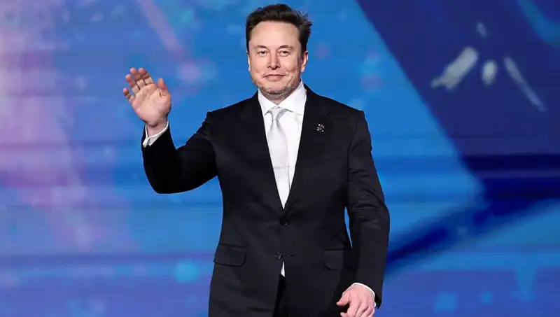 Tesla, Yeni Modeli Canavarı ile Otonom Sürüş Alanında Zirveye Çıkıyor