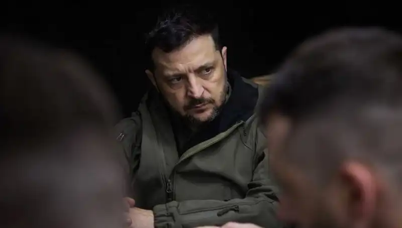 Zelenski, NATO Zirvesi’ne Nadir Element Açıklamasıyla Damga Vurdu