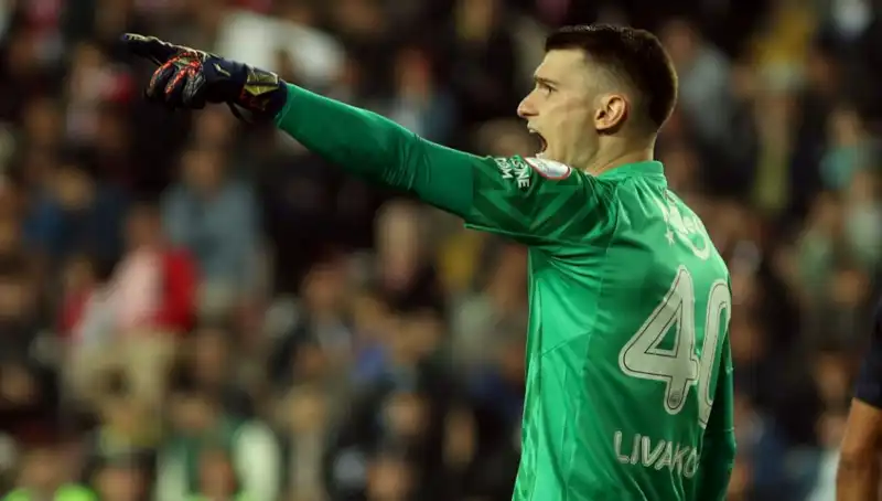 Fenerbahçe'nin Kalecisi Livakovic'in Başına Gelenler Bakın Nedir?