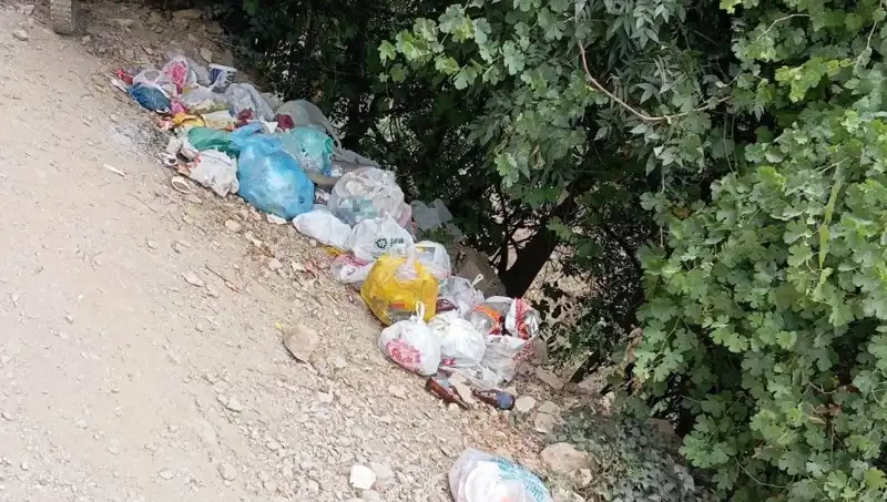 Kato Dağı’ndaki Kaval Şelalesi’nde Çöp Sorunu Şaşırtıyor: Doğanın Güzelliği Tehlikede!