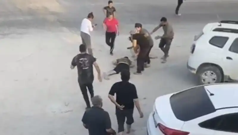 Hatay'da Kavga Kanlı Bitti: Bir Gencin Hayatına Mal Oldu