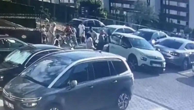 Eşini ve Aile Bireylerini Arabayla Ezdi: Korkunç Olayın Ardındaki Gerçekler