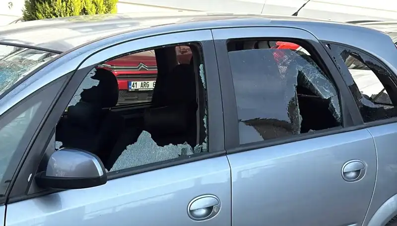 Komşular Arasında Patlak Veren Silahlı Kavga: 1 Ölü, 3 Yaralı!