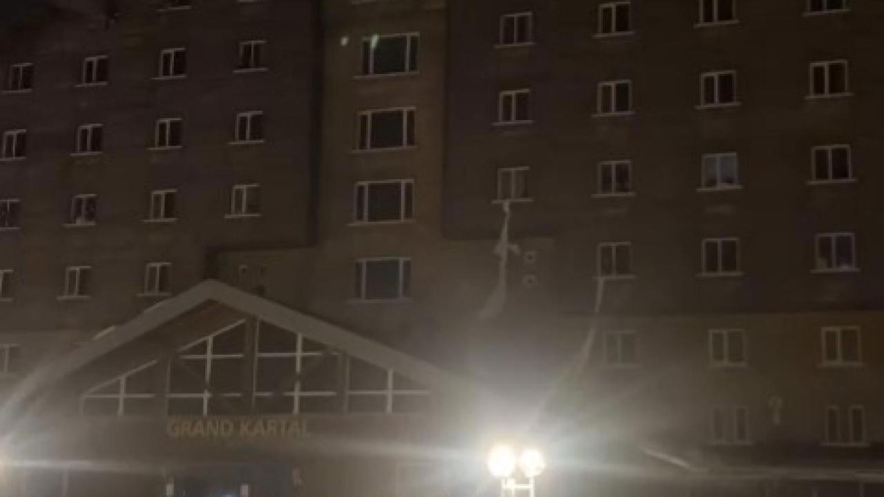 Otel Yangınında Çarşaf Kurtarıcı
