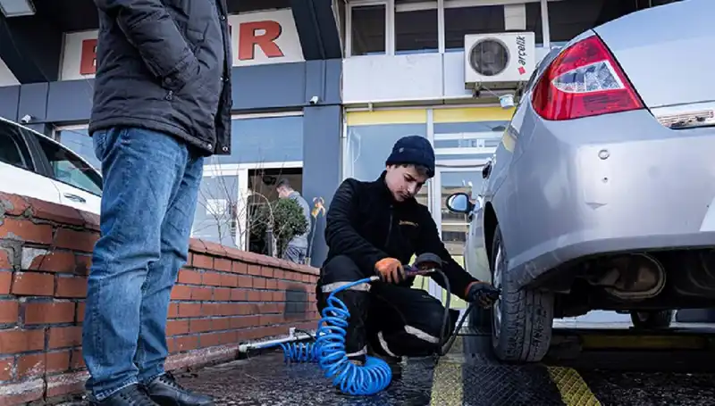 Hatalı Lastik Basıncı Kazaların Gizli Sebebi Olarak Gündeme Geldi