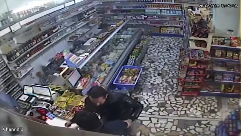Cezaevi Firarisi Markette İş Yerine Dehşeti Taşıdı