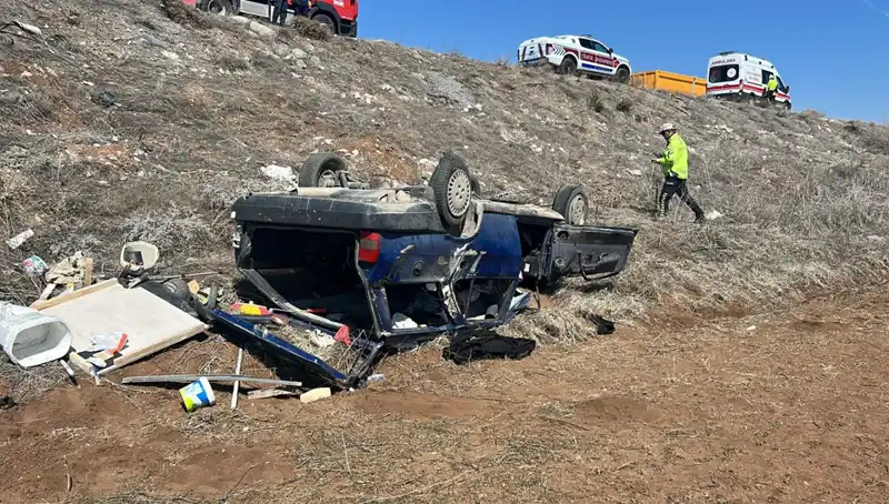 Otomobilin Şarampole Uçması: 3 Kişi Ağır Yaralandı