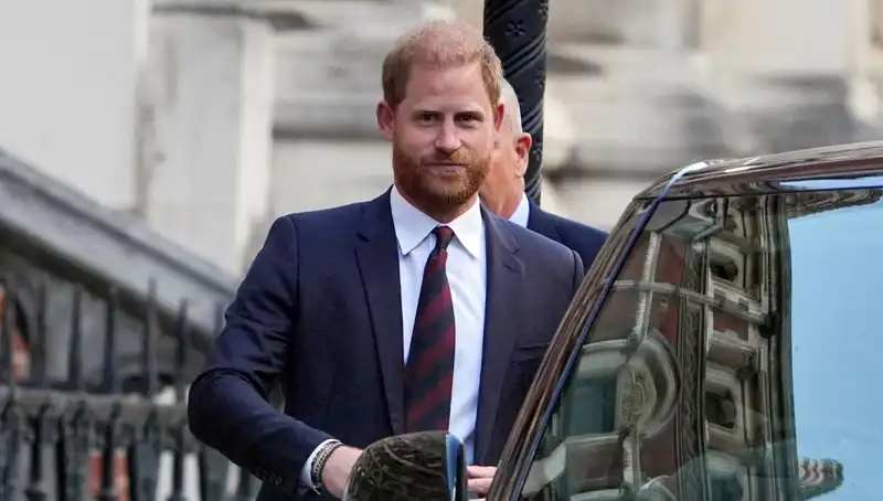 Prens Harry’den Çarpıcı Açıklama: Ailesiyle Barışma İsteği