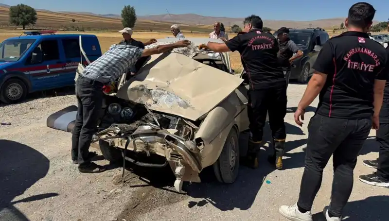 Kahramanmaraş’ta Kamyonet ile Otomobil Çarpıştı: Bir Yaralı!