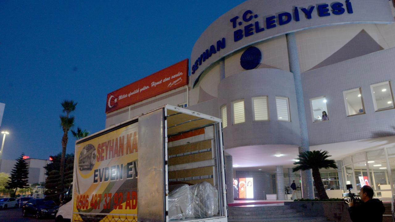 Seyhan Belediyesine Mali Sorun: Haciz Kararı Alındı