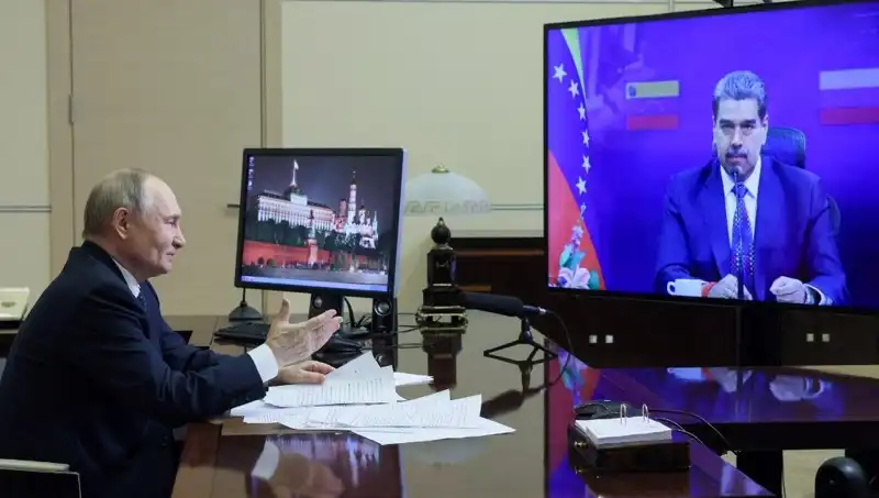 Putin ve Maduro, 9 Mayıs’ta Tarihi Bir Görüşme Gerçekleştirecek