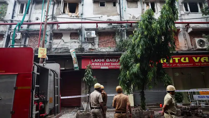 Hindistan'da Otel Yangını: Trajedi 15 Hayat İle Sonuçlandı