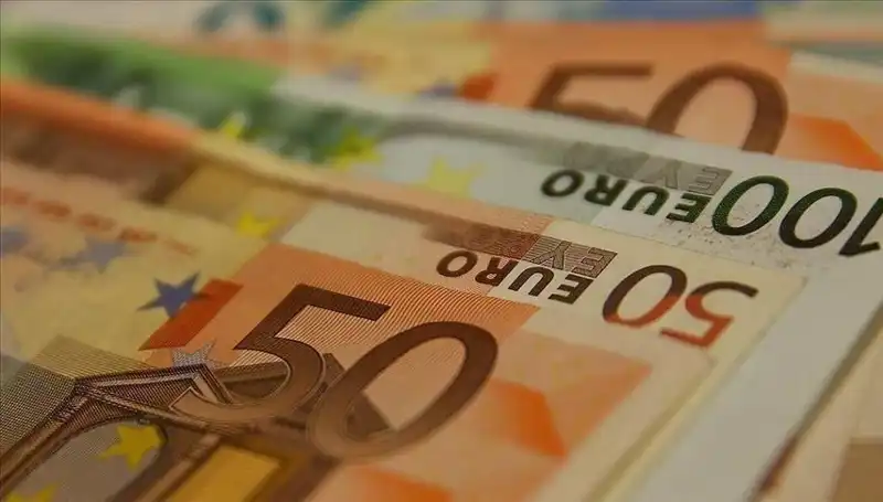 Euro Değer Kaybıyla Piyasalarda Dalgalanmalara Neden Oluyor