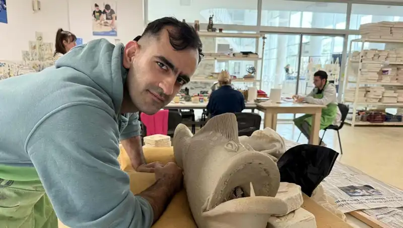İşitme Engelli Rıfat Can: Azmiyle Destanı Yazıyor