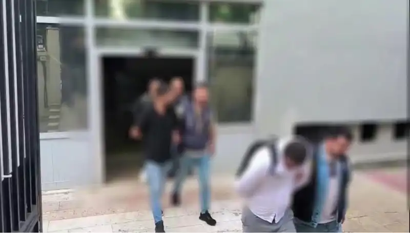 Sahte Yatırım İlanlarıyla Milyonlarca Lira Vurgun Açığa Çıktı: 6 Kişi Tutuklandı