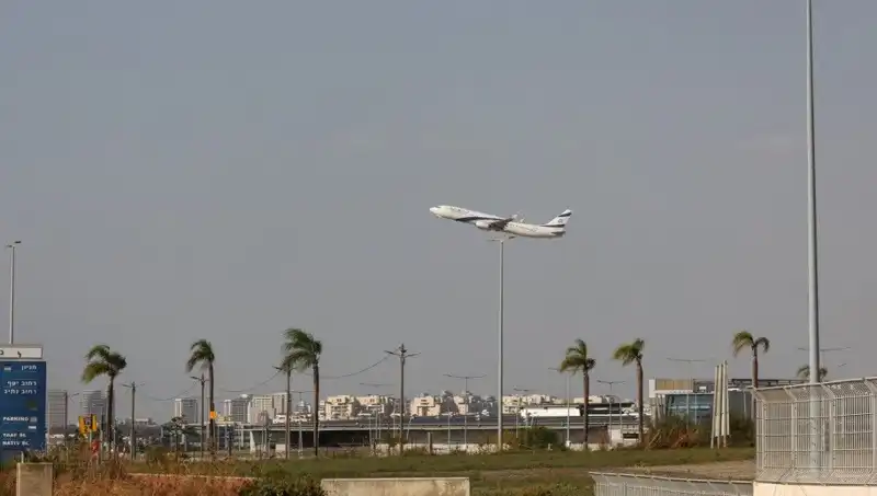 Husilerin İsrail'in Başkenti Tel Aviv Üzerine Yönlendirdiği Füze Saldırısı
