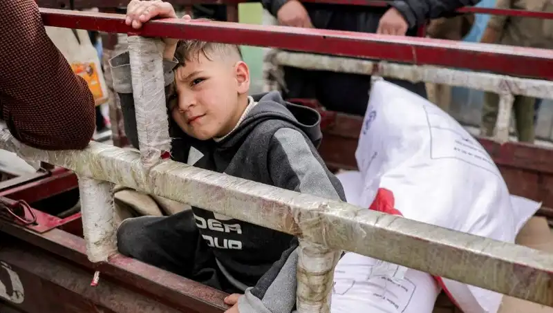 Gazze'de Un Kıtlığı: Fırınlar Kepenk İndiriyor ve Hayatlar Tehlikeye Giriyor