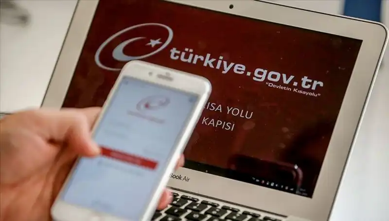 Dijital Dönüşüm: Bakan Kacır, e-Devlet Üzerinden 8 Bini Aşkın Hizmeti Duyurdu