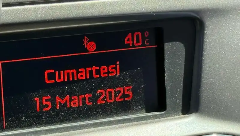 Adana’da Sıcaklar Rekor Kırıyor: Termometreler 40 Dereceyi Geçti!