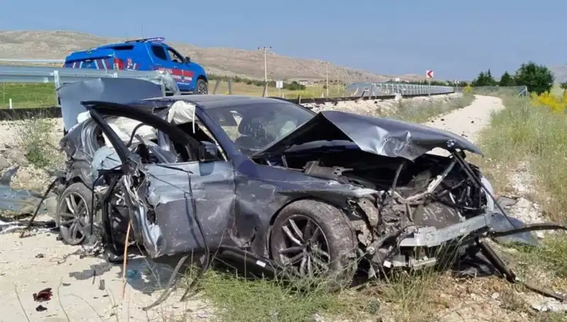 Sivas’ta Gerçekleşen İki Feci Trafik Kazasında 9 Kişi Yaralandı!
