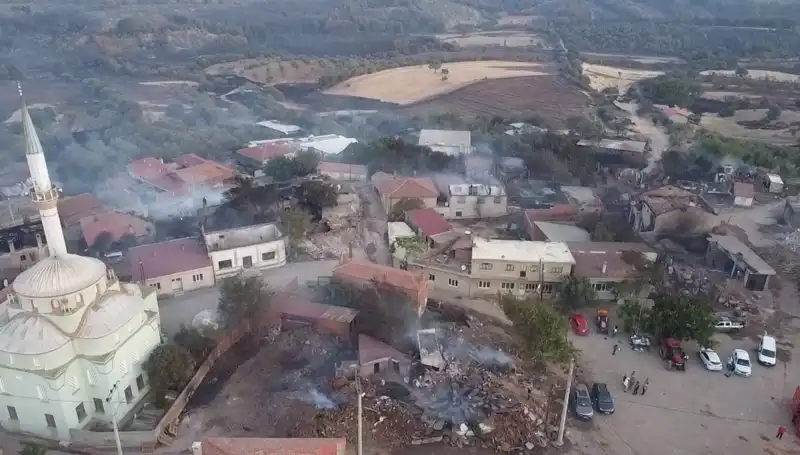 Çanakkale'de Korkutan Orman Yangını: Havadan Görüntülerle Tüm Gerçekler Ortaya Çıktı