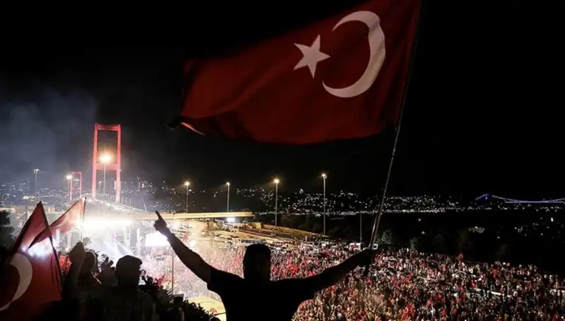 15 Temmuz Gecesi’nin Destanı: "En Uzun Gece" Külliye'de Sahnelenecek