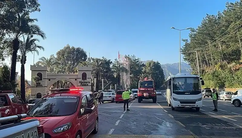 Muğla'da Beş Yıldızlı Otelde Yangın: Tatilciler Panik İçinde Kaçtı