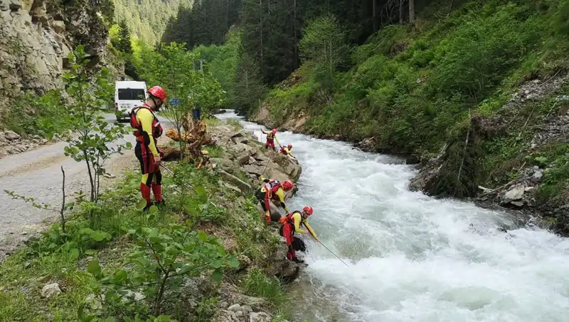 Trabzon'da Dereye Düşen Çocuğun Dramı: Babası İçin Adli Kontrol Şartı