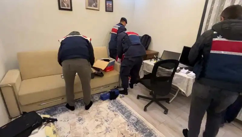 Türkiye'de Ekstra Güvenlik: 11 İlde DHKP-C Operasyonu Gerçekleşti